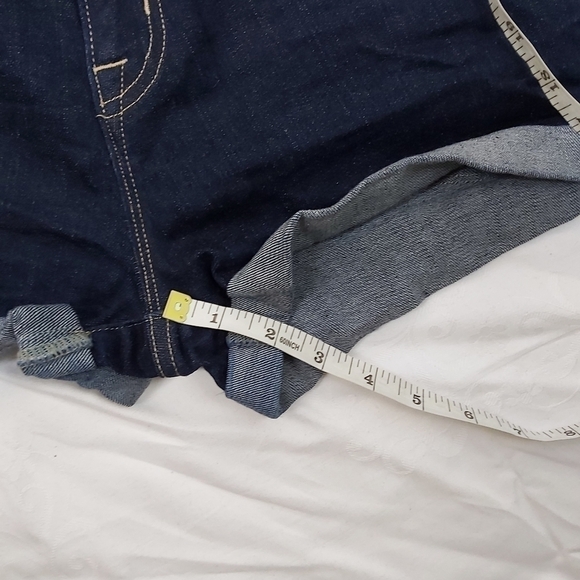 Urban Outfitters BDG Dark Denim Mid Rise Shortie - Picture 9 of 10